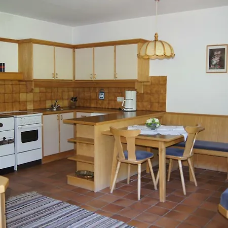 Riedhof Daire *